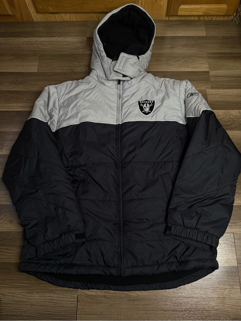 Reebok Oakland Raiders NFL Hooded Jacket Black Gray Mens L